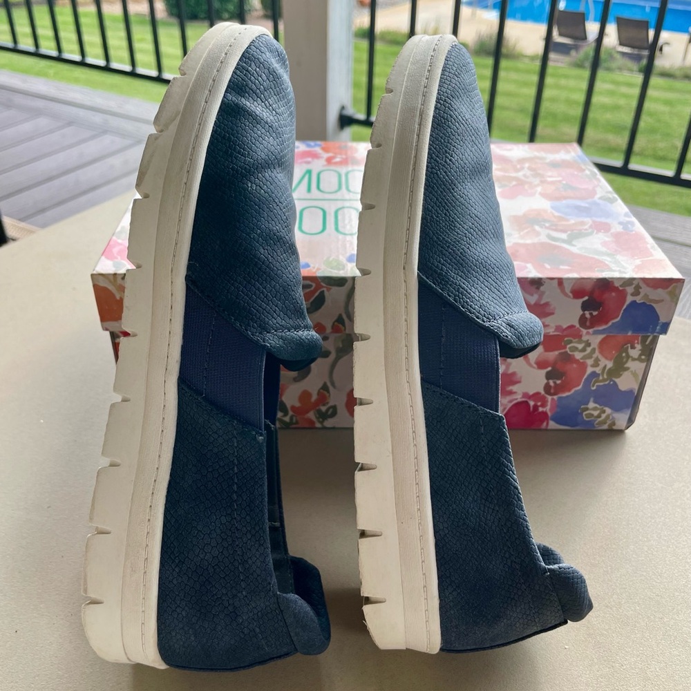 Mootsie Tootsie Navy Raffi Slip-On Shoes